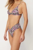 Moda Üçgen Normal Bel Brazilian Üçgen Drapeli High Leg Regular Bikini Takımı - 3