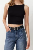 Moda Kayık Yaka Örme Slim Düz Desen Casual Günlük Crop Askılı Kol Bluz - 3