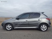 Orjinal Parça Peugeot 206 Stop Lambası Sağ yolcu tarafı şeffaf çizgili desen markası VALEO 8817 orjinal markadır - 4