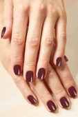 Flormar Klasik Parlak Bitişli Yüksek Pigmentli Oje -nail Enamel- 352 Blackstar Red New- 8682536035934 - 6