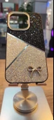İPHone 15 Pro Max Uyumlu Taşlı Kurdele Figürlü Karbon Kılıf Darbe Korumalı Kapak - 4