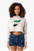 Suriye Yeni Bayrak Beyaz Kırçıllı Kadın Crop Kapşonlu thumbnail 1