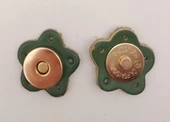 Çanta Aksesuar Yeşil Gerçek Derili Çiçek Model Mıknatıslı Çıtçıt Light Gold Metalli - 1