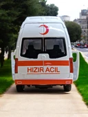 Metal Çek Bırak Sesli ve Işıklı Ambulans ( 1/36 Ölçek ) thumbnail 5