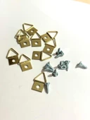 KÜÇÜK ÜÇGEN TABLO ÇERÇEVE ASKISI VE VİDALARI 10 ADET 12X18 MM - 1