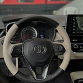 Toyota Corolla 2020-2024 Araca Özel Direksiyon Kılıfı (KREM KARBON SİYAH İP) - 2