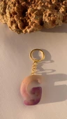 G Harfi Gökkuşağı Renkleri Kırmızı Sim Süsleme Anahtarlık Gold Aksesuarlı El Yapımı Epoksi thumbnail 1