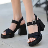 Jaina Siyah Cilt Topuklu Sandalet thumbnail 6