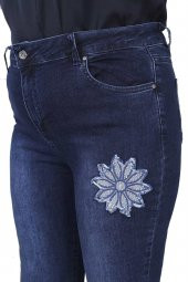 Fierte Kadın Büyük Beden Pantolon Rg1481 Jean Yüksek Bel Dar Paça Çiçek Detay Fermuar Kapama Cep Kot Lacivert - 6