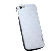 Nillkin iPhone SE/5S/5 ile Uyumlu Sert Kauçuk Kılıf (3D Shadow) Beyaz İnci Rengi thumbnail 2