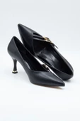 Kadın Abiye Stiletto Mat Siyah Altın Tokalı 7cm Topuklu Tam Kalıp - 7