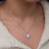 Lucky Life Gümüş Pembe Lotus Desenli Çiçek Kadın Kolye thumbnail 5