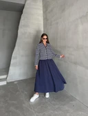 Lacivert-Ekru Yakasız Çizgi Desenli Gold Düğmeli Hırka thumbnail 8