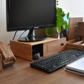 Woodsaka Reka Monitör Standı - Bilgisayar Yanı Masa Düzenleyici - Monitör Yükseltici - Araç & Gereç Saklama Kutusu - Küçük - Ceviz - 9