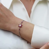 Lotus Modeli Pembe Zirkon Taşlı Gümüş Bileklik thumbnail 3