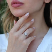 Kutup Yıldızı Zirkon Taşlı Gümüş Yüzük thumbnail 1