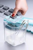 Online Kapında 2 Adet Renkli 12 Bölmeli Silikon Buzluk Başparmak Yapışmaz Buz Topu Kalıbı - 2
