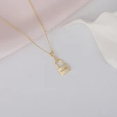 925 Ayar Gümüş İsimli Kilit Kolye thumbnail 3