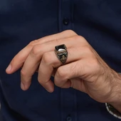 Siyah Taşlı Kral Tacı Motifli 925 Gümüş Yüzük thumbnail 4