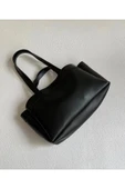 KADIN SİYAH DERİ MARKA MODEL YAVRULU ÇANTA - 1
