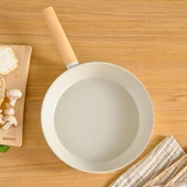 Karaca Swiss Crystal Almond Cream İndüksiyon Tabanlı Tava 26 Cm thumbnail 3