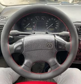 DİKİŞLİ DİREKSİYON KILIFI SİYAH DERİ KIRMIZI DİKİŞLİ VW POLO İÇİN thumbnail 1