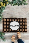 Valerine Life Artı Desenli Kahverengi Siyah Welcome Hoş Geldiniz Kapı Önü Paspası 45x70cm thumbnail 2