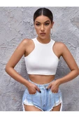 Beyaz Renk Halter Yaka Düz Desensiz Likralı Slim Fit Crop Top Bluz - 1