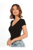 V Yaka Siyah Renk Fitilli Kısa Kollu Slim Fit Crop Top Bluz - 5