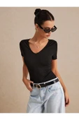 V Yaka Sırtı Açık İpli Siyah Renk Fitilli Kısa Kollu Slim Fit Crop Top Bluz - 3