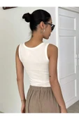 Beyaz Renk Kalın Askılı Kare Yaka Düz Desensiz Fitilli Likralı Kaşkorse Crop Top Bluz - 2