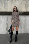 Leopar Desenli Süet Dik Yaka Mini Elbise - 5