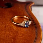 14 Ayar Altın Baget Taşlı Kadın Yüzük - 3