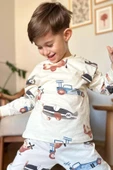 Erkek Çocuk Üzerinde Helikopter ve Araba Digital Baskılı Krem Pijama Takımı - 3