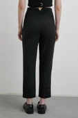 Önü Pensli Skinny Kumaş Pantolon Siyah thumbnail 6