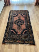 95 x 158 cm Antik Türk Halısı, Nostaljik Uşak Halısı, El Yapımı Yıkanabilir Yün Halı, Vintage Tutkunları İçin Ev Dekoru - 1