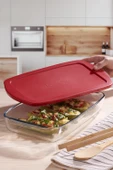 Paşabahçe Dikdörtgen Borcam Kırmızı Plastik Kapaklı 1950 cc 33x19 cm 59006 - 6