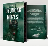 Oyuncak Müzesi 1 Ciltli Yan Boyamalı Özel Baskı EMRE GÜL - 1