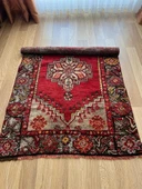 96x142 cm Kırmızı Renk El Dokuma Türk Halı, Harika Desenli ve Kondisyonlu Türk Kilim, Vintage Severler için Yün Halı - 6