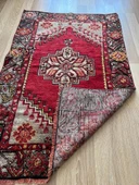 96x142 cm Kırmızı Renk El Dokuma Türk Halı, Harika Desenli ve Kondisyonlu Türk Kilim, Vintage Severler için Yün Halı - 9