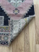 66x242 cm Vintage Türk El Dokuma Yolluk, Uzun Pembe, Siyah ve Krem Yün Halı, El Dokuması Modern Yolluk - 5