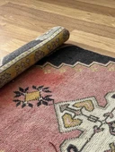 66x242 cm Vintage Türk El Dokuma Yolluk, Uzun Pembe, Siyah ve Krem Yün Halı, El Dokuması Modern Yolluk - 6