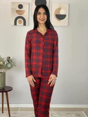Kadın Ekose Desenli Süet Düğmeli Pijama Takımı (Kırmızı) thumbnail 5