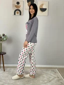 Kadın Love Motifli Kalp Desenli Pijama Takımı (Bej-Beyaz) thumbnail 4