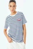 Koton Baskı Detaylı Bisiklet Yaka Pamuklu Çizgili Tişört thumbnail 2