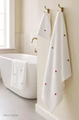 3 Parça Kalp Nakışlı Banyo Havlusu Takımı %100 Pamuklu Lovely Set - 11