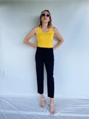 Kadın Basic Yuvarlak Yaka Koyu Sarı Atlet thumbnail 8