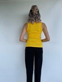 Kadın Basic Yuvarlak Yaka Koyu Sarı Atlet thumbnail 4
