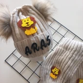 MARS BABY Bebek Erkek Çocuk İsimli Bej Aslan Çift Ponponlu Atkı Bere Takımı - 2