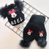 MARS BABY Bebek Kız Çocuk İsimli Kişiye Özel Siyah Kırmızı Minnie Çift Ponponlu Atkı Bere Takımı - 1